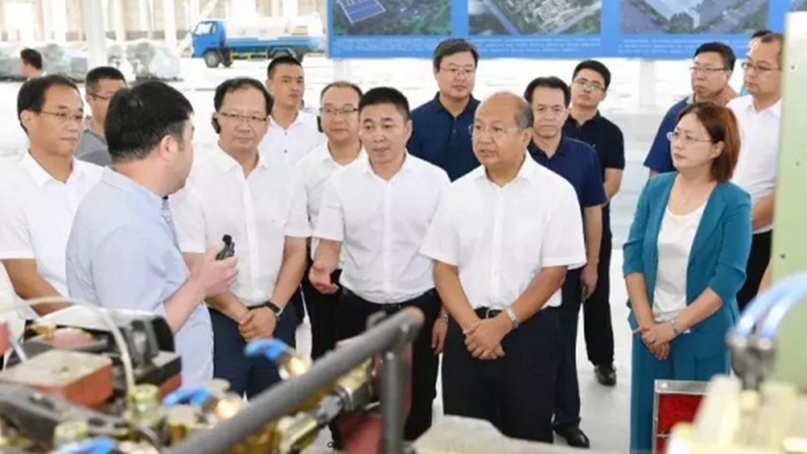 Taihe-High-Temperature-Technology-report-to-Mayor-about-the-development-of-the-company